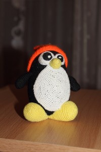 Вязаный пингвин Tux